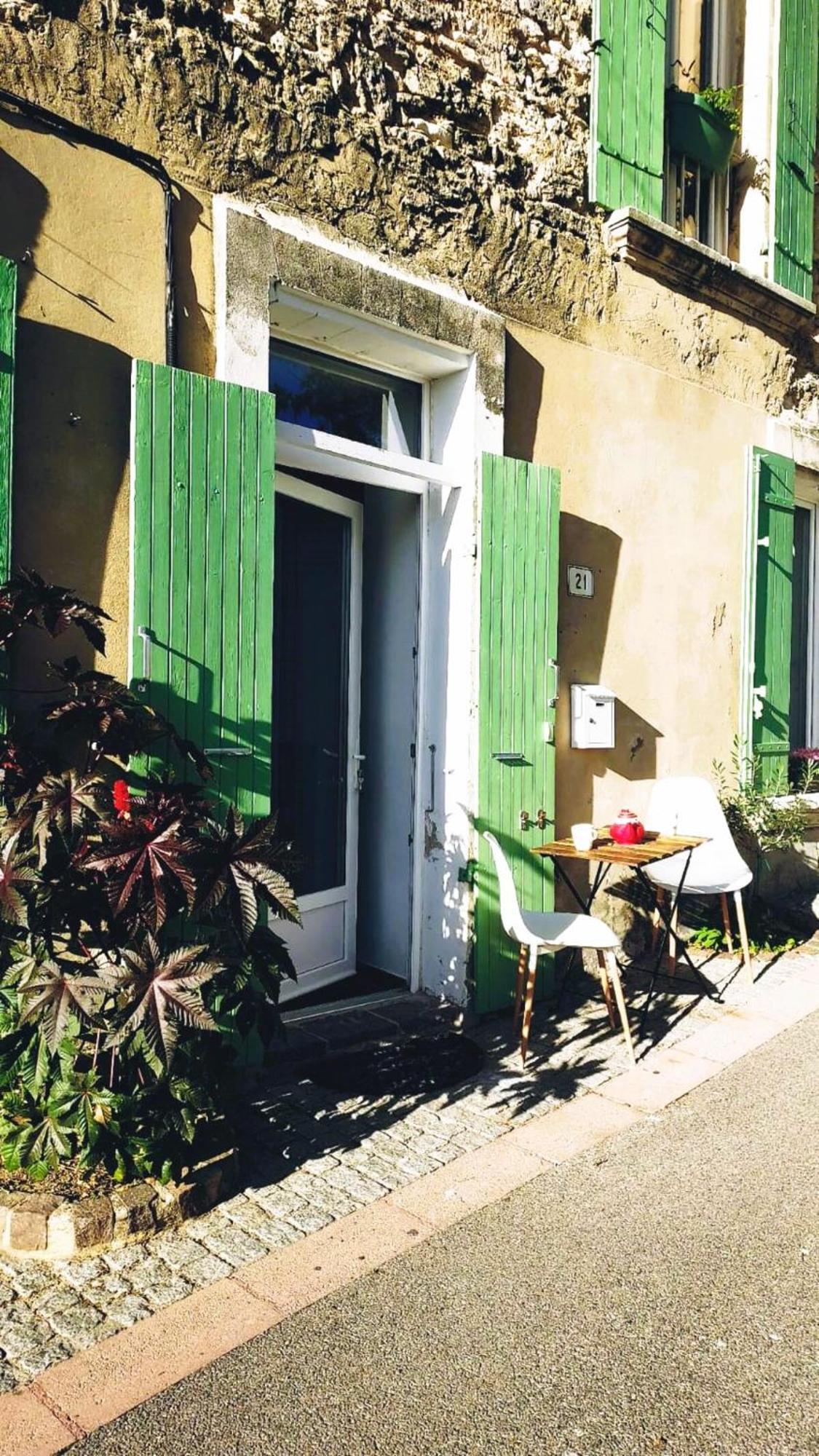 L'Appartement De L'Arche Châteauneuf-de-Gadagne Exteriér fotografie